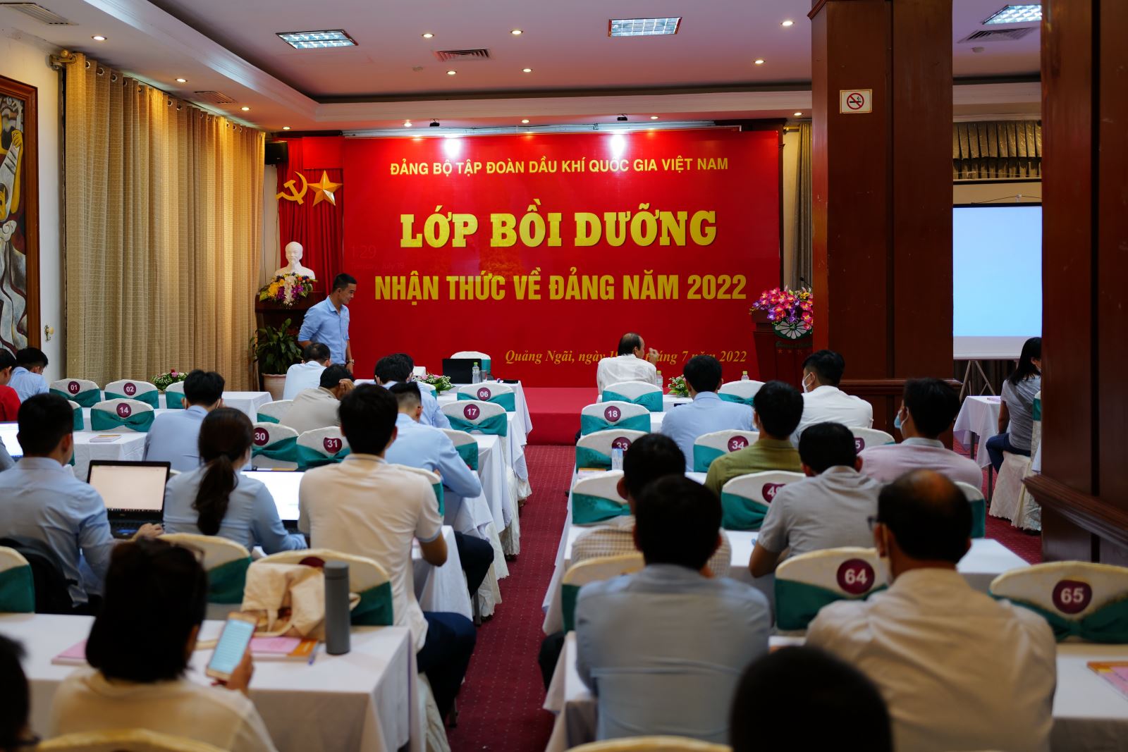 PVN tổ chức lớp bồi dưỡng nhận thức về Đảng năm 2022 tại khu vực miền Trung