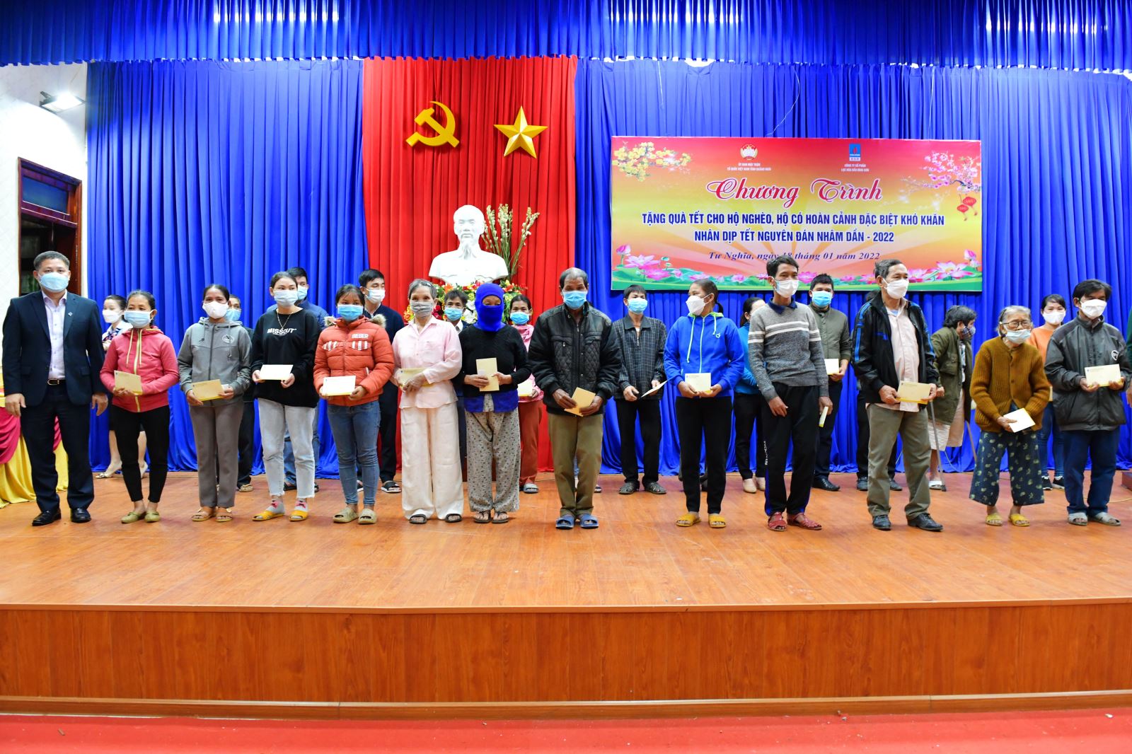 BSR trao quà Tết Nhâm Dần 2022 tại huyện Tư Nghĩa và Minh Long (Quảng Ngãi)